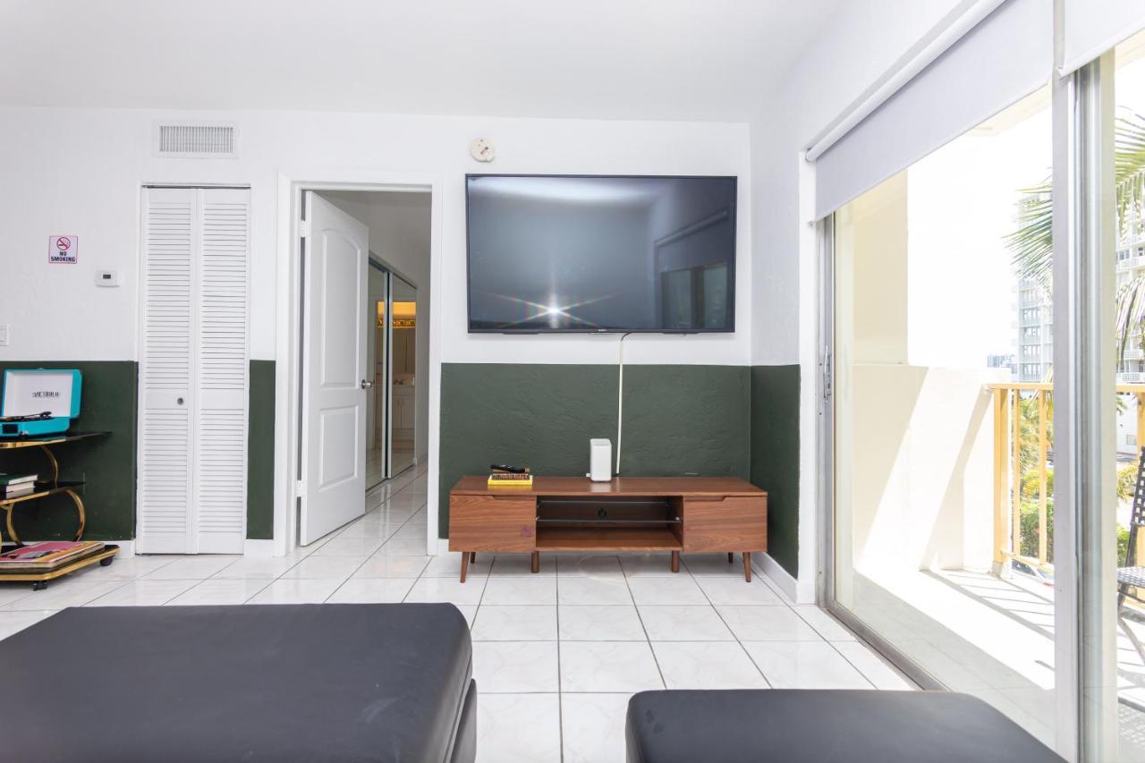 One Bedroom Apartment - With Parking & Balcony - Heart Of Wynwood Miami Ngoại thất bức ảnh